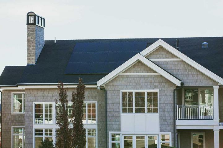 Installation de films solaires pour vitrages Rivière Salée